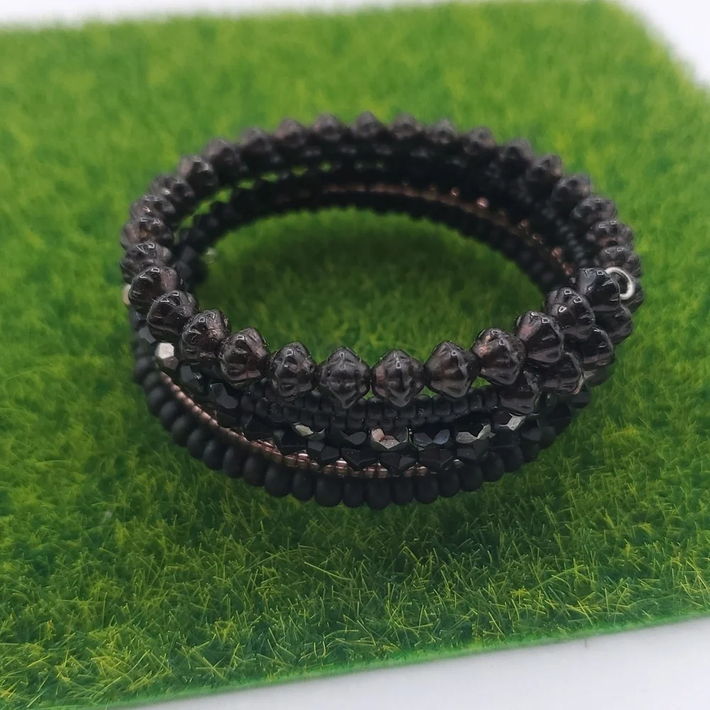 Elegant Black Beaded Bracelet‎ Wrap B3007